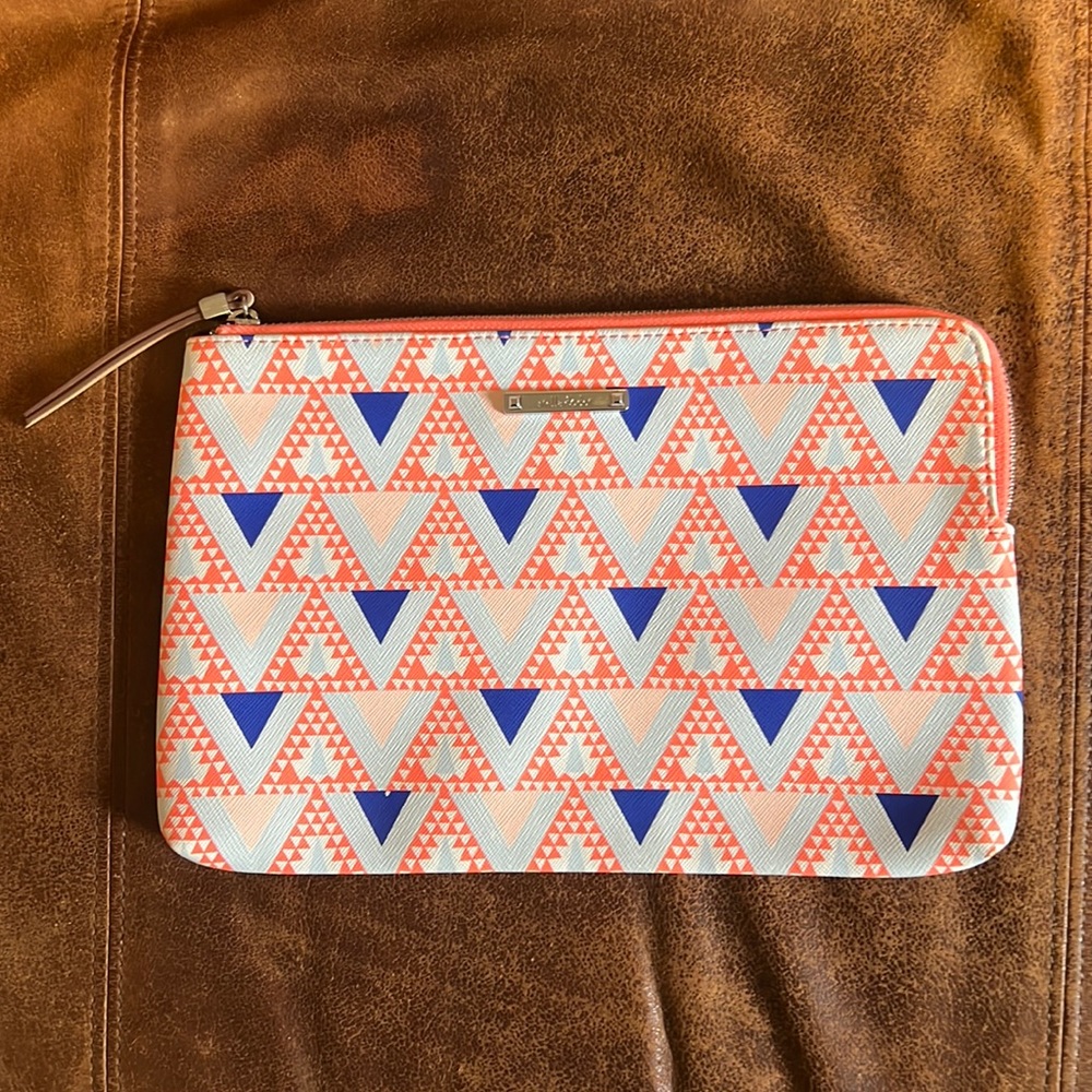 Stella & Dot Mosaic Triangle Capri Pouch - like new!